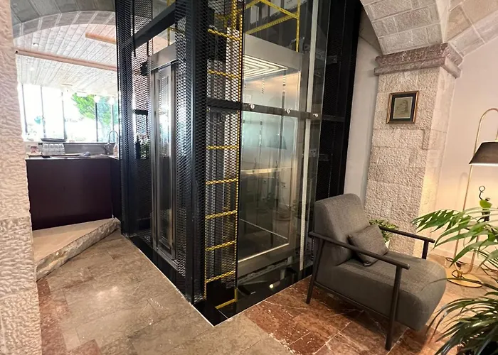 Trevi & Restorant, Hotel 4*