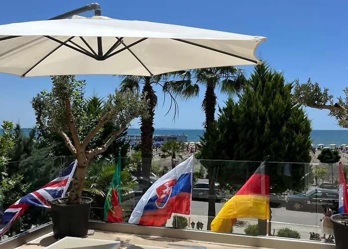 Trevi & Restorant, 4* Shëngjin