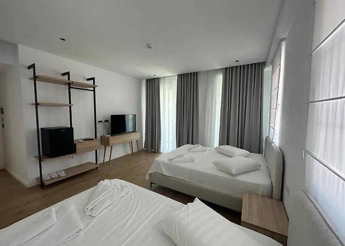 Trevi & Restorant, Hotel 4*