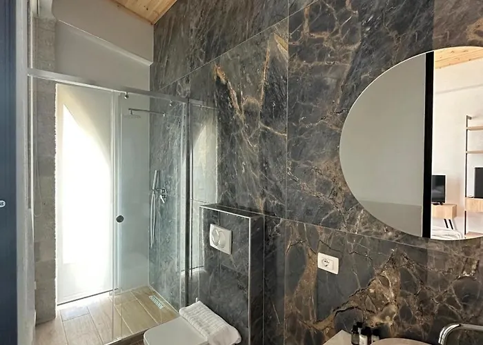 Hotel Trevi & Restorant, Shëngjin