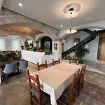 Hotel Trevi & Restorant, 4*