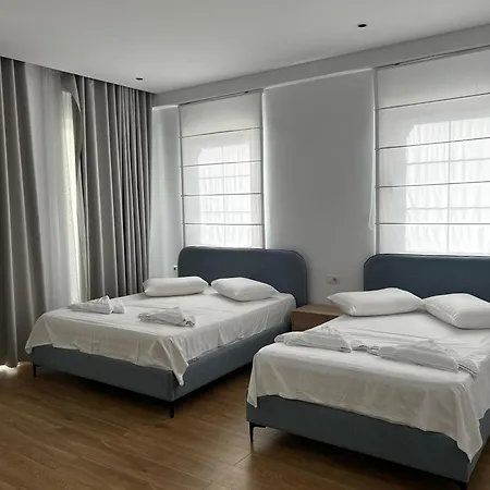 Hotel Trevi & Restorant,