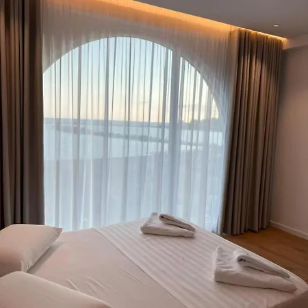 Trevi & Restorant, 4*