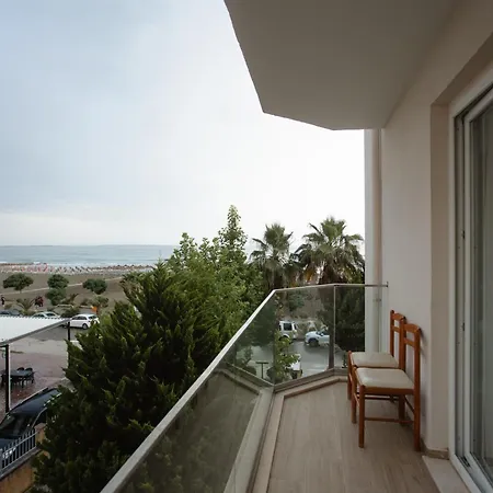 Trevi & Restorant, Hotel Shengjin (Lezhe)