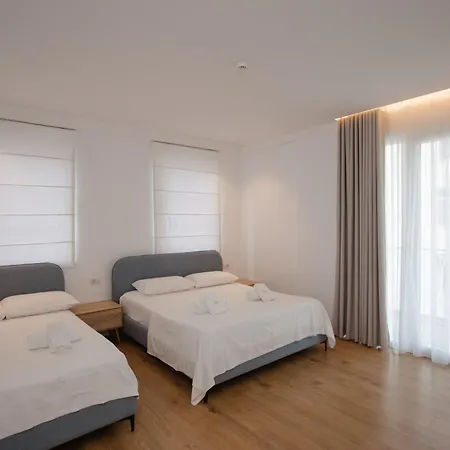 Hotel Trevi & Restorant,