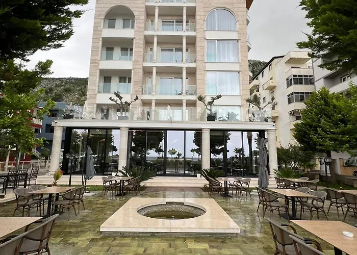 Trevi & Restorant,